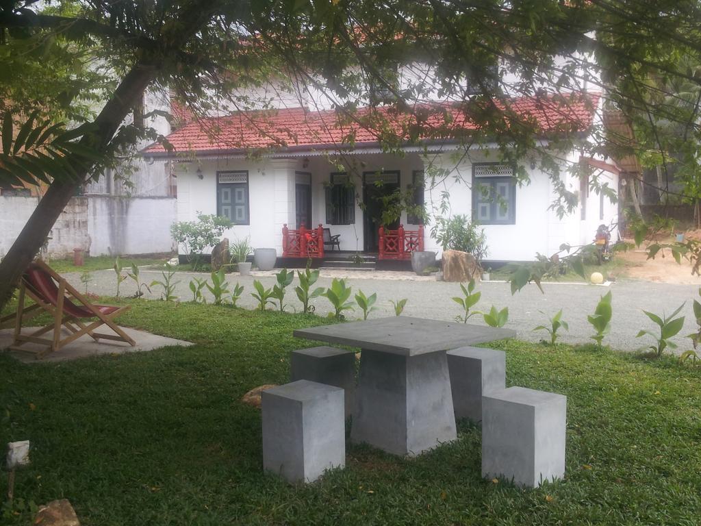 Sunray Villa And Resort Unawatuna Esterno foto