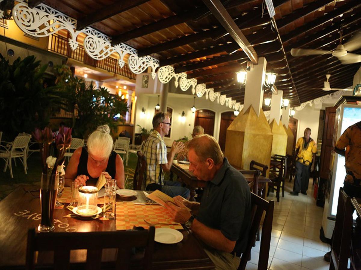 Sunray Villa And Resort Unawatuna Esterno foto